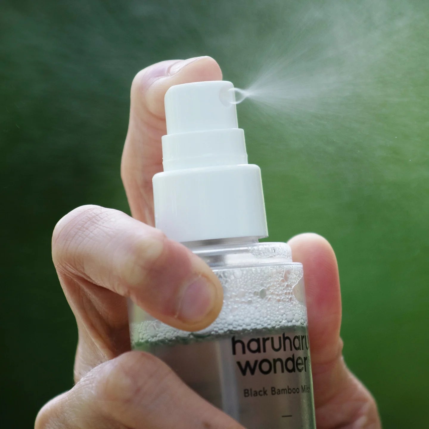Haruharu Wonder – Brume Hydratante au Bambou Noir – 80ml
