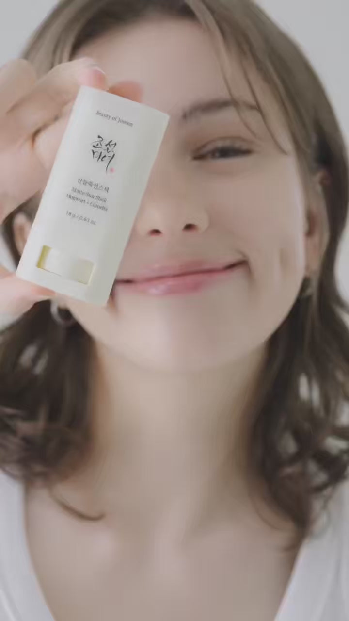 Beauty of Joseon – Bâton Solaire Mat Armoise + Camélia  SPF50+  18g